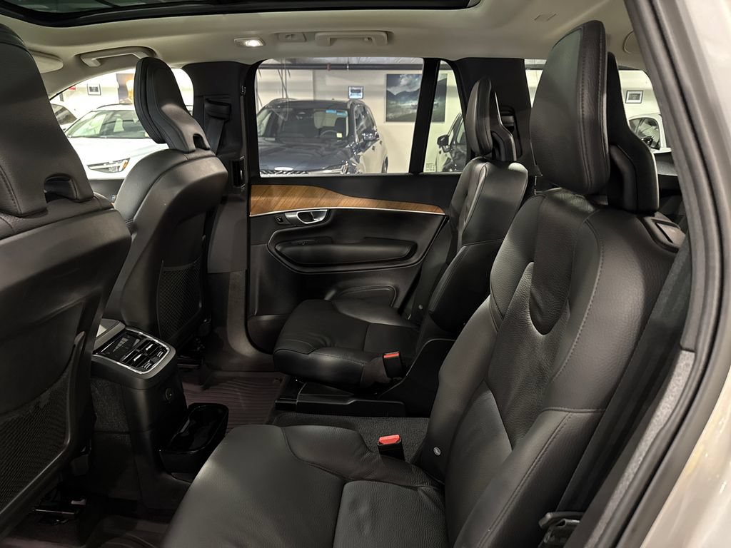 Certified 2024 Volvo XC90 T8 Plus w/ Protection Package Premier AWD/4WD image 22