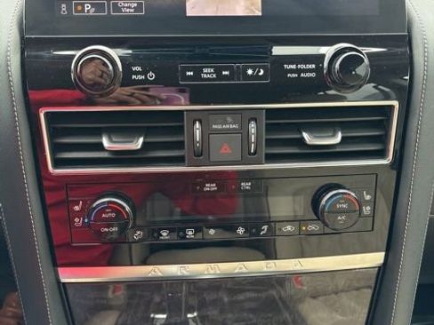 Used 2023 Nissan Armada Platinum w/ Captain's Chairs Package AWD/4WD image 10