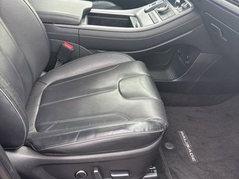 Used 2023 Hyundai Palisade Calligraphy image 41