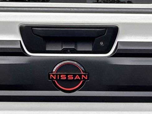 New 2026 Nissan Frontier PRO-4X w/ Tow Package AWD/4WD image 15