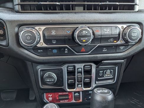 Used 2025 Jeep Wrangler Unlimited Sport S 4xe image 30