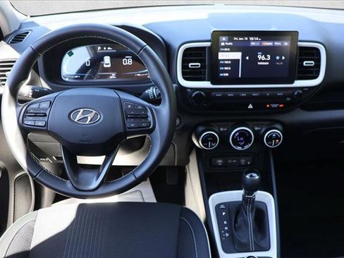 Certified 2026 Hyundai Venue SEL FWD image 23