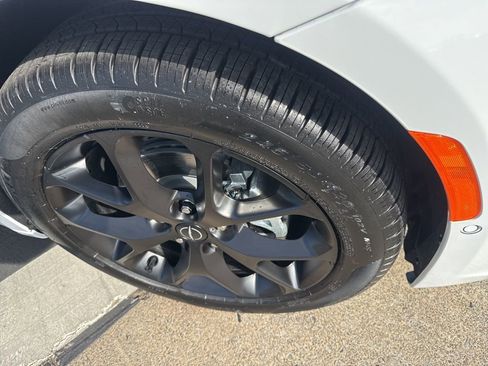 New 2026 Chrysler Pacifica Select w/ S Appearance Package image 11