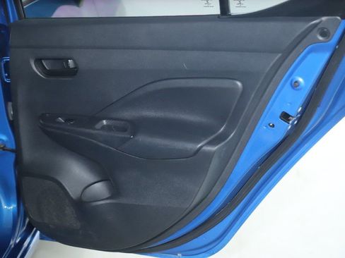 Used 2020 Nissan Versa S image 27