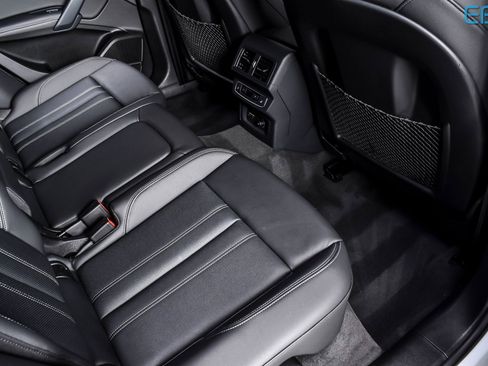 Used 2024 Audi Q5 2.0T Prestige w/ Prestige Package image 22