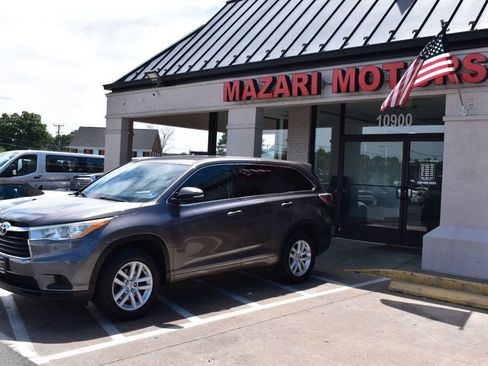 Used 2014 Toyota Highlander LE FWD image 8