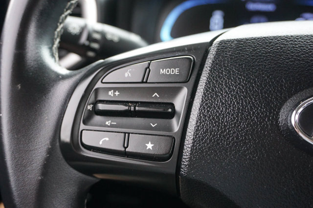 Used 2024 Hyundai Venue SEL FWD image 20