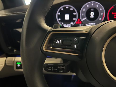 Used 2024 Porsche Panamera 4 image 12