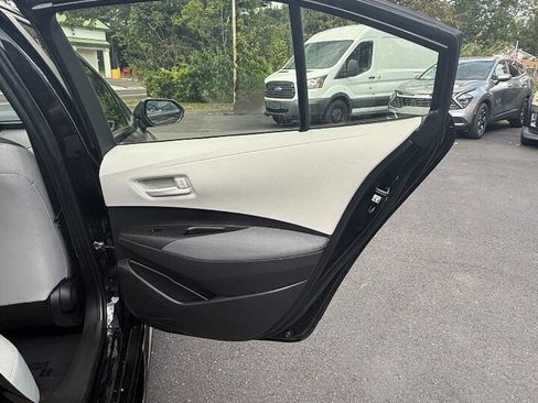 Used 2023 Toyota Corolla LE w/ LE Premium Package image 21