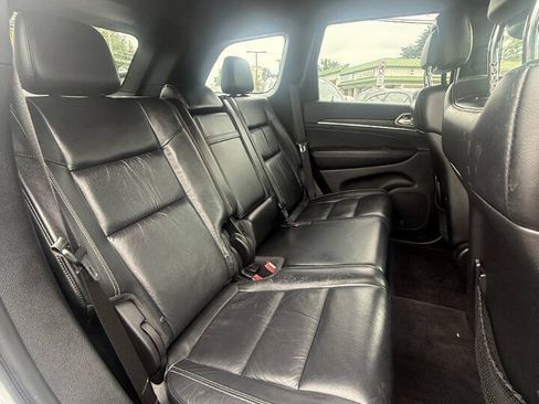 Used 2016 Jeep Grand Cherokee Limited AWD/4WD image 16
