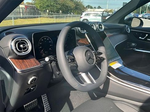 New 2026 Mercedes-Benz GLC 300 image 5