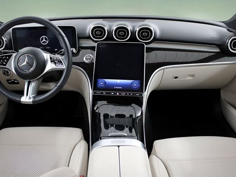 Used 2024 Mercedes-Benz C 300 Sedan image 17