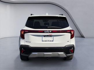 New 2026 Kia Seltos SX AWD/4WD video 4