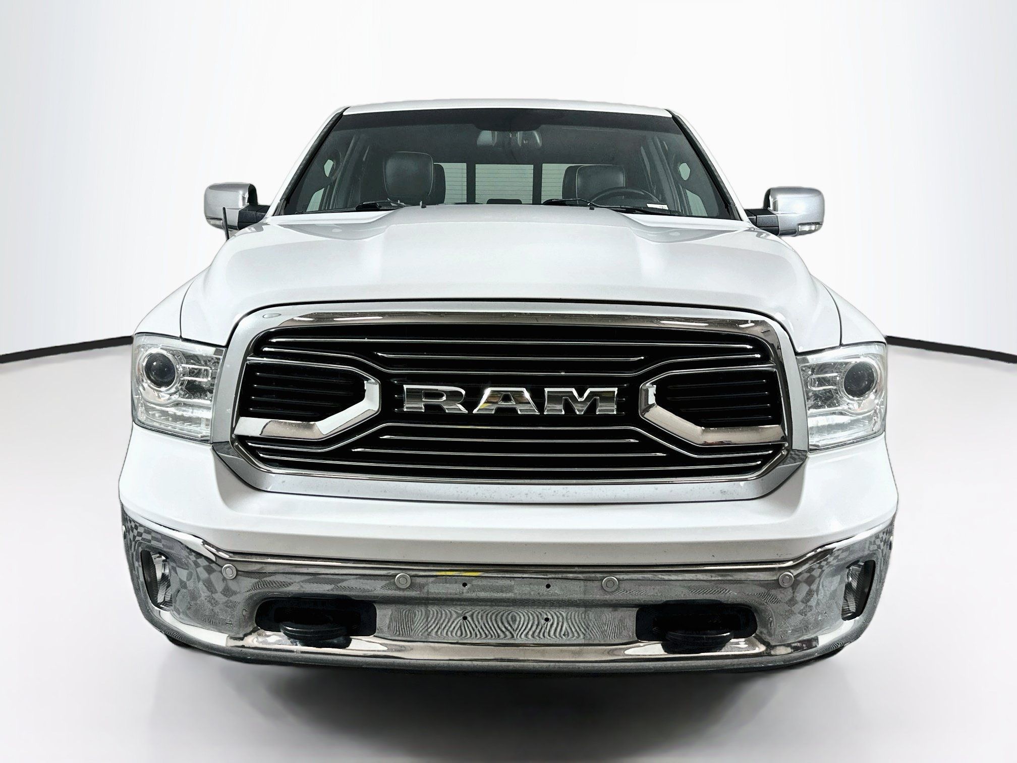 Used 2017 RAM 1500 Limited AWD/4WD image 2