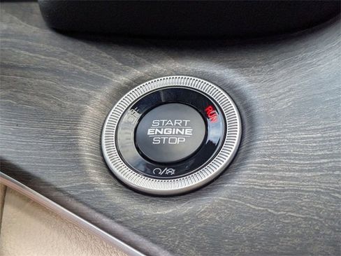 New 2025 Jeep Grand Cherokee Limited image 25