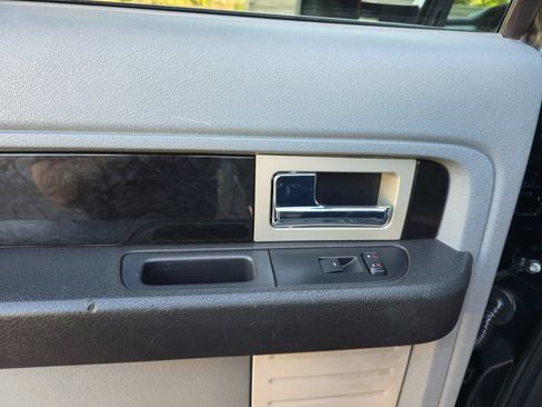 Used 2012 Ford F150 Platinum image 28