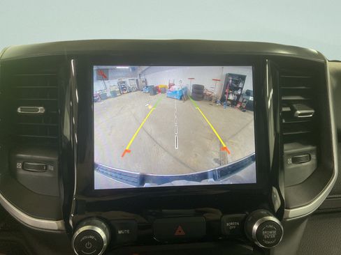 Used 2022 RAM 1500 Big Horn AWD/4WD image 23