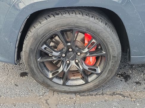 Used 2017 Jeep Grand Cherokee SRT AWD/4WD image 7