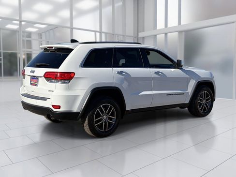 Used 2018 Jeep Grand Cherokee Limited image 6