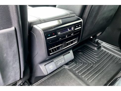 Used 2022 Acura MDX SH-AWD image 35
