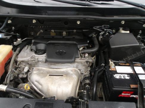 Used 2013 Toyota RAV4 Limited image 25