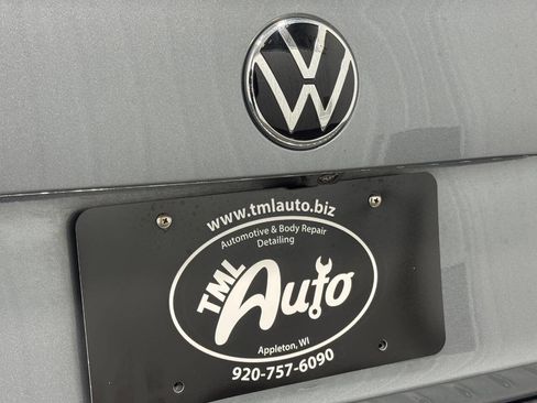 Used 2023 Volkswagen Jetta SE image 6