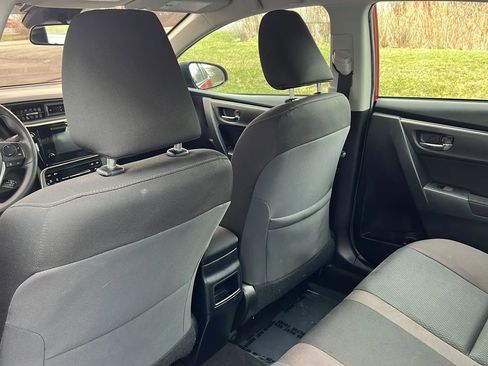 Used 2019 Toyota Corolla LE image 7