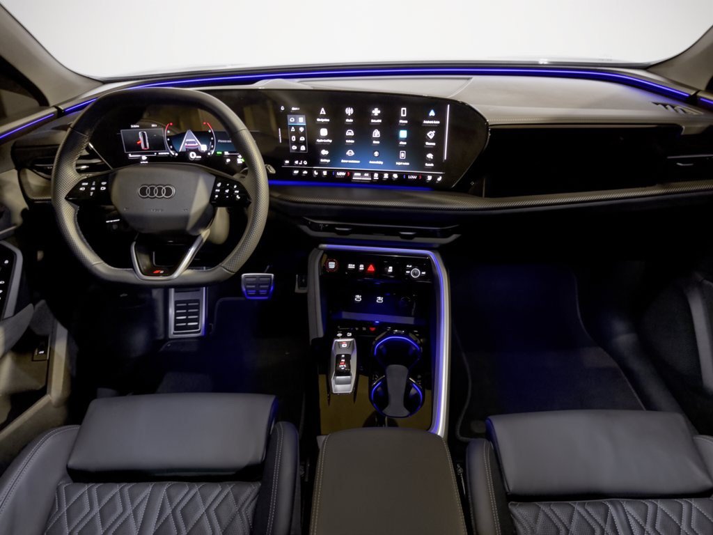 Certified 2025 Audi SQ5 Premium Plus AWD/4WD image 17