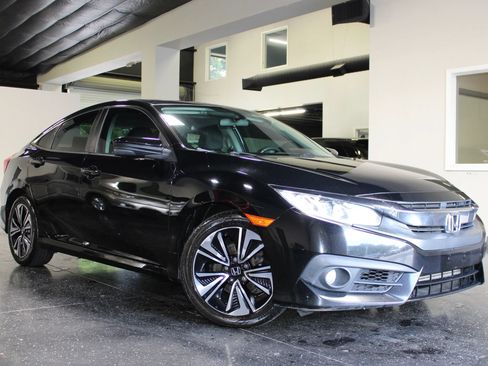 Used 2017 Honda Civic EX-T image 40