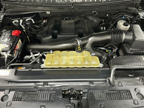 Used 2020 Ford Expedition Max Limited w/ Equipment Group 301A image 19