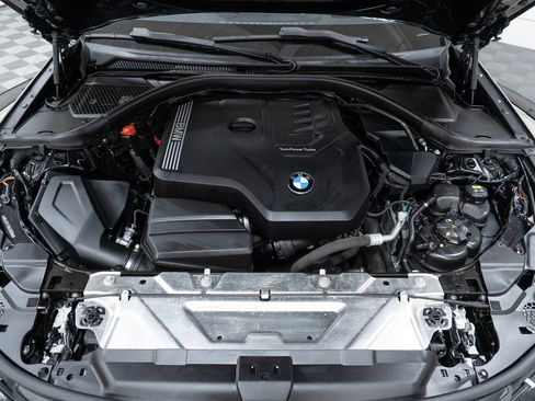 Used 2019 BMW 330i xDrive Sedan w/ Premium Package image 9