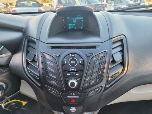 Used 2016 Ford Fiesta SE image 13