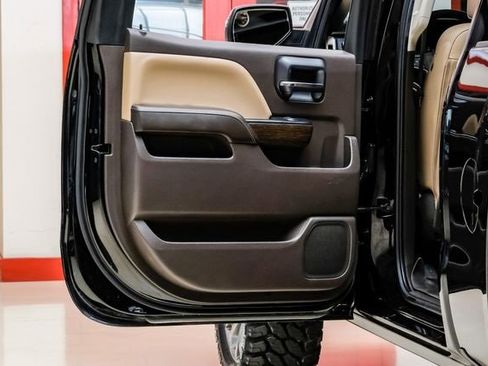 Used 2018 GMC Sierra 1500 Denali image 41