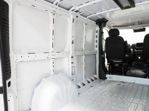 Used 2025 RAM ProMaster 1500 w/ Convenience Group image 10