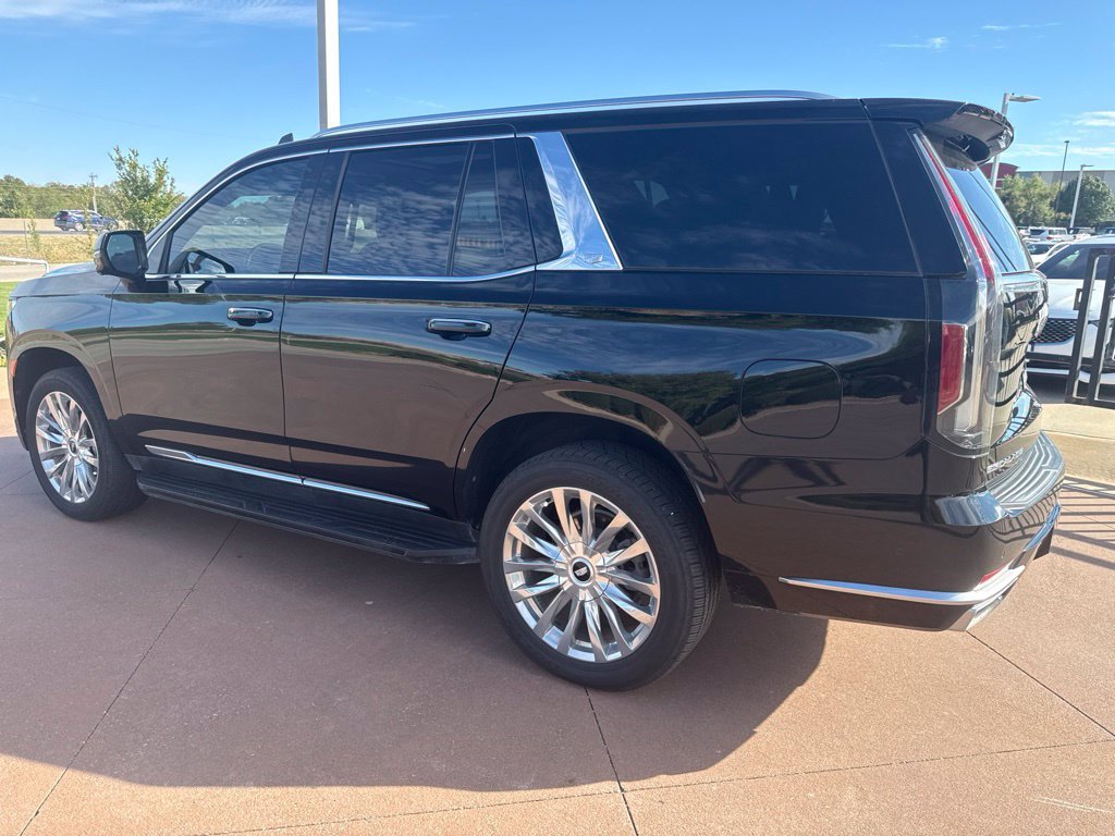 Used 2021 Cadillac Escalade Premium Luxury AWD/4WD image 6