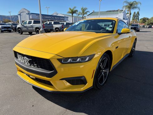 Used 2024 Ford Mustang Premium image 4