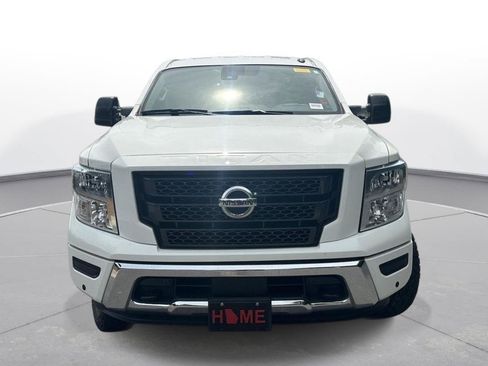 Used 2021 Nissan Titan SV w/ SV Convenience Package AWD/4WD image 3