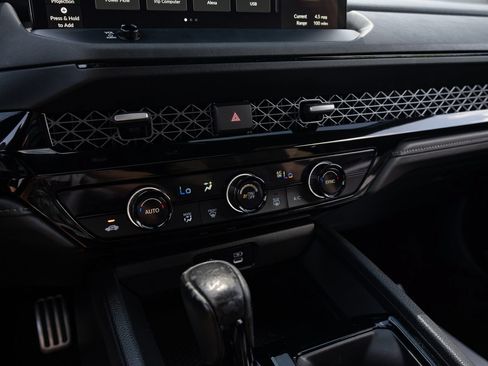 Used 2023 Honda Accord Sport image 26
