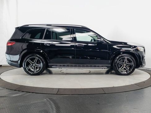 Used 2026 Mercedes-Benz GLS 450 4MATIC image 35