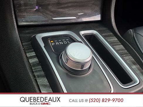 Used 2017 Chrysler 300 Limited image 20