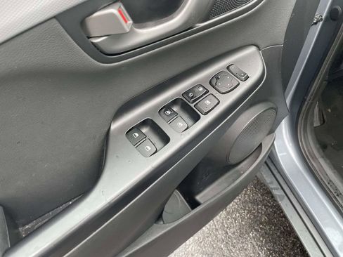 Used 2018 Hyundai Kona Limited image 27