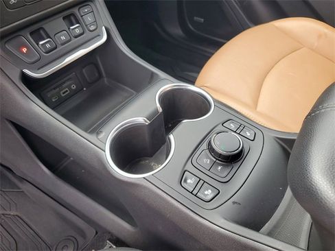 Used 2019 GMC Terrain SLT w/ Preferred Package image 19