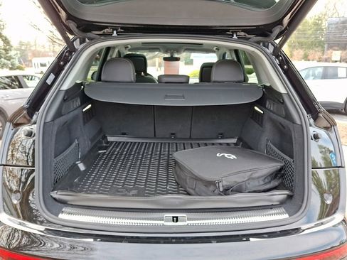 Used 2023 Audi Q5 e Premium Plus w/ Premium Plus Package image 33