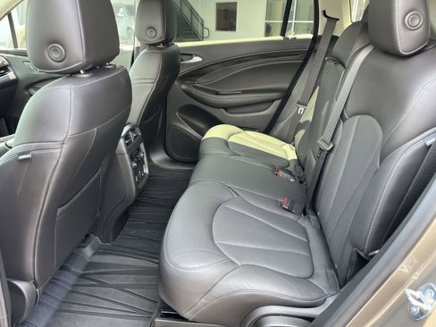 Used 2019 Buick Envision Essence FWD image 13
