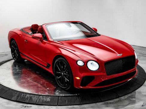 Used 2022 Bentley Continental GT image 29