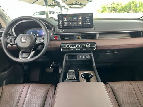 Used 2026 Honda Pilot Elite image 16