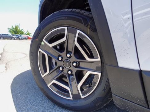 New 2026 Jeep Cherokee Limited AWD/4WD image 10
