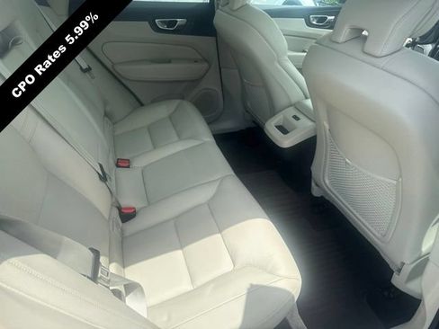 Used 2023 Volvo XC60 B5 Core w/ Climate Package AWD/4WD image 6