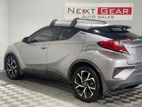Used 2018 Toyota C-HR XLE FWD image 6