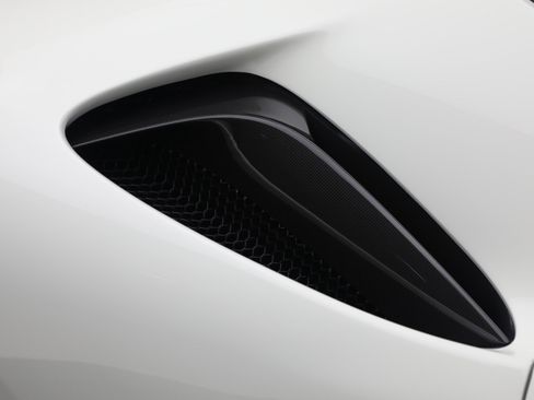 Certified 2021 Ferrari SF90 Stradale image 32